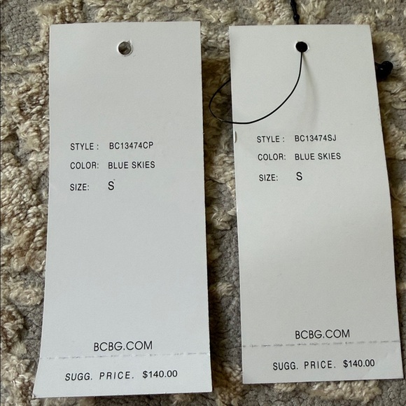 BCBG Set Sky Blue Velour Hoodie and Capri Pants Ensemble Tracksuit - Picture 6 of 6